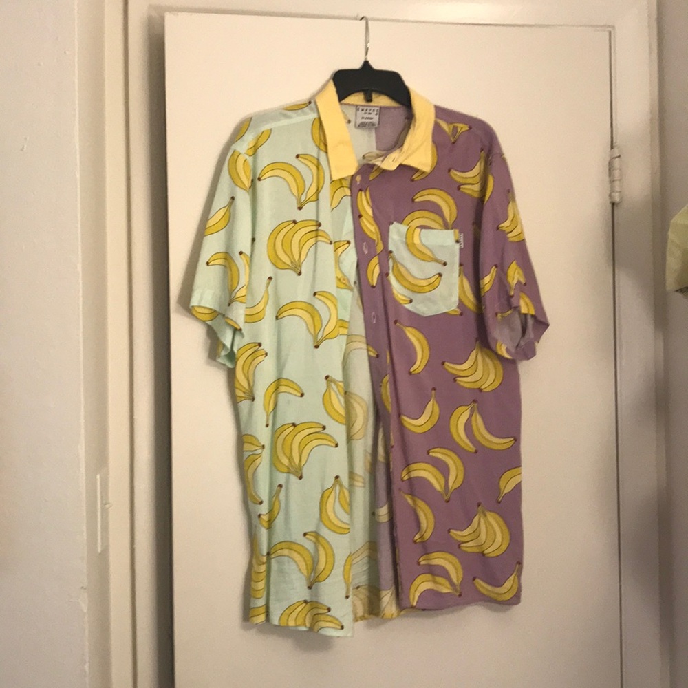 Banana button down